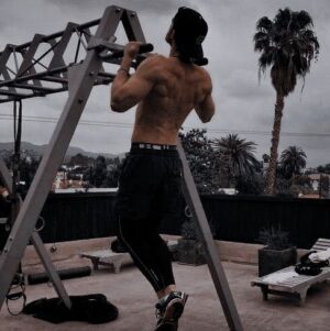 Mastering Pull-Ups: Avoiding Common Mistakes and Achieving Progress.