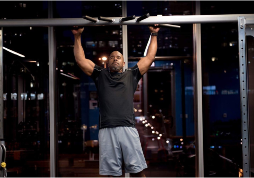 Muscle Up vs Pull Up: Conquering the Ultimate Fitness Goals.